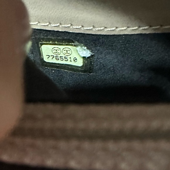 CHANEL ❤️🌟7765510 CHOCOLATE BAR LEATHER WALLET ⭐️ - Picture 6 of 9